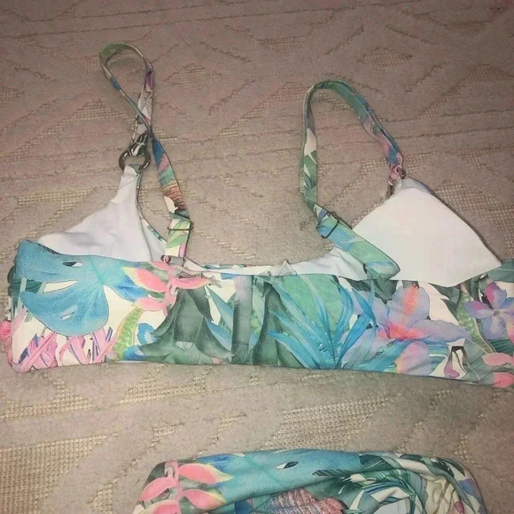 Bebe pastel tropical print bikini - Picture 5 of 5